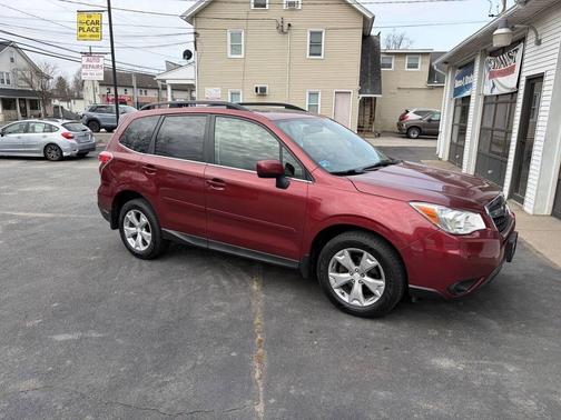 Maroon 2015 Subaru Forester 2.5i Limited