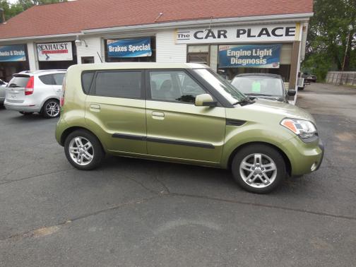 2010 Kia Soul +