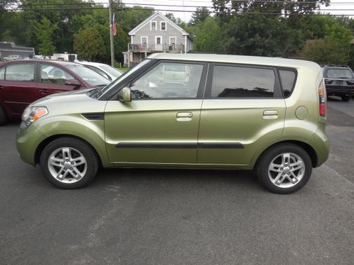 2010 Kia Soul +