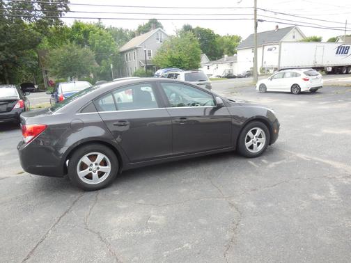 2016 Chevrolet Cruze Limited 4dr Sdn Auto LT w/1LT