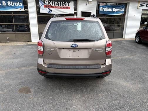 Burnished Bronze Metallic 2016 Subaru Forester 2.5i