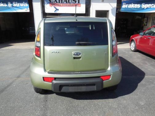 2011 Kia Soul +