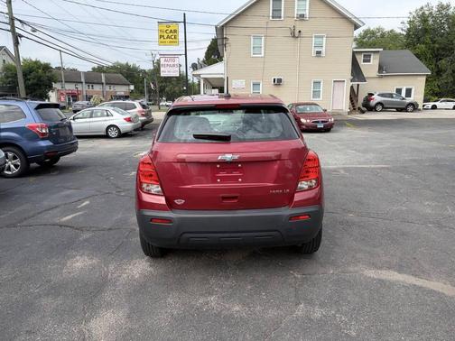 Red 2015 Chevrolet Trax 1LS