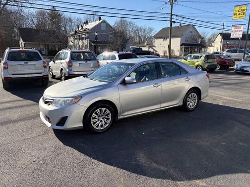 2014 Toyota Camry LE