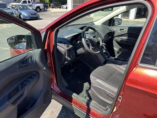 2015 Ford Escape S
