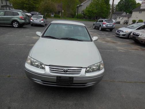 2000 Toyota Camry LE