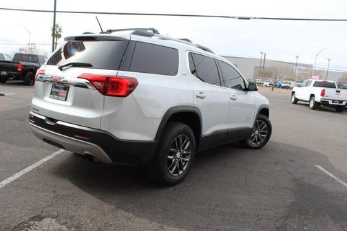 2017 GMC Acadia SLT-1