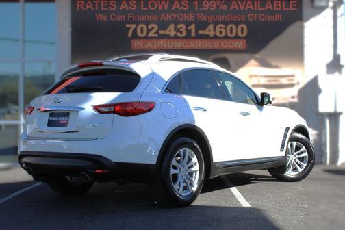 2016 INFINITI QX70 Base