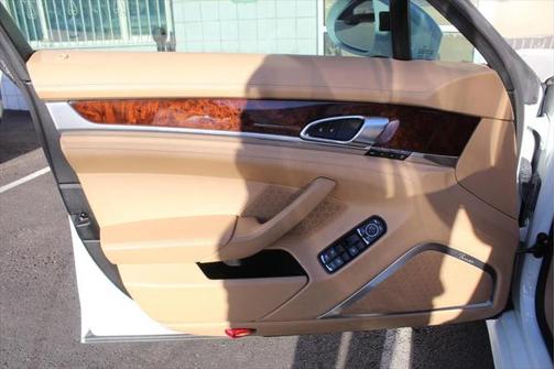 2014 Porsche Panamera Turbo S