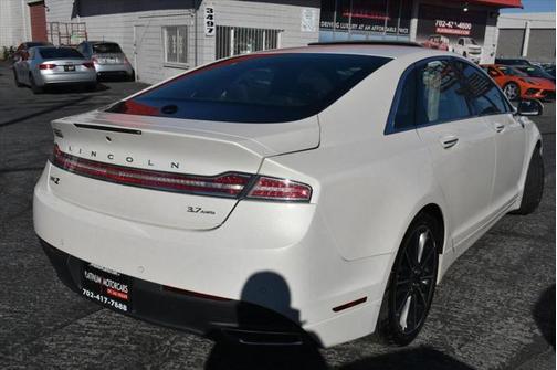 2016 Lincoln MKZ Black Label