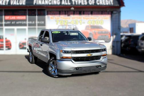 2018 Chevrolet Silverado 1500 Custom
