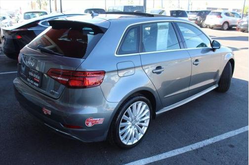 2017 Audi A3 e-tron 1.4T Tech Premium Plus