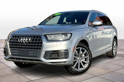 2019 Audi Q7 45 Premium Plus