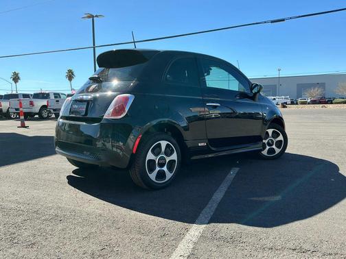2017 FIAT 500e Battery Electric