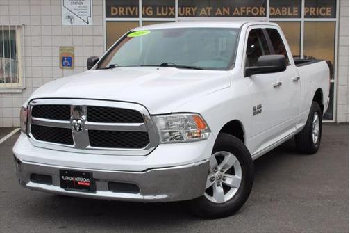 2016 RAM 1500 SLT