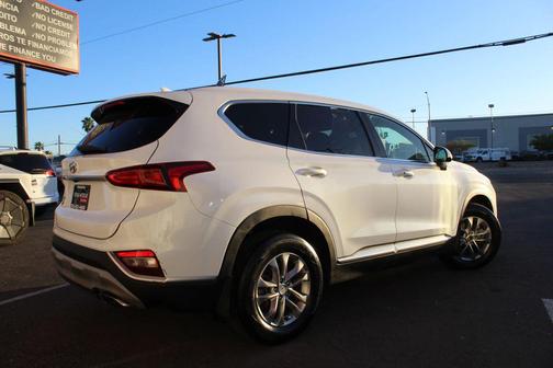 2019 Hyundai SANTA FE SEL 2.4