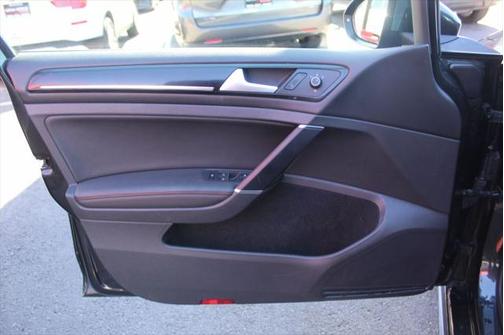 2015 Volkswagen Golf GTI 2.0T Autobahn 4-Door
