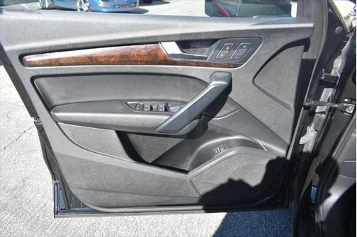 2019 Audi Q5 Premium Sport Utility 4D