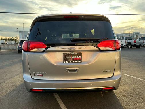 2018 Chrysler Pacifica Limited