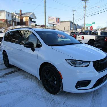 2026 Chrysler Pacifica L