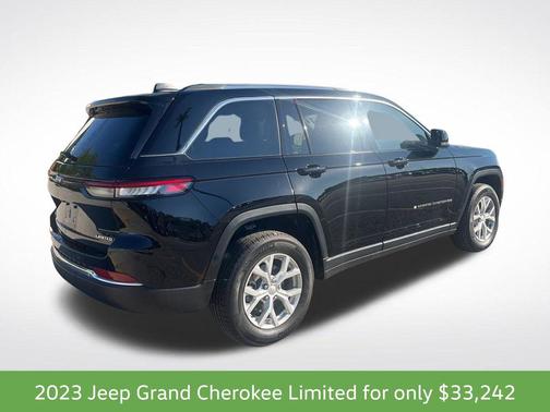 Diamond Black Crystal Pearlcoat 2023 Jeep Grand Cherokee Limited