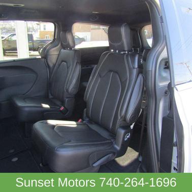 Silver Mist Clearcoat 2026 Chrysler Pacifica L
