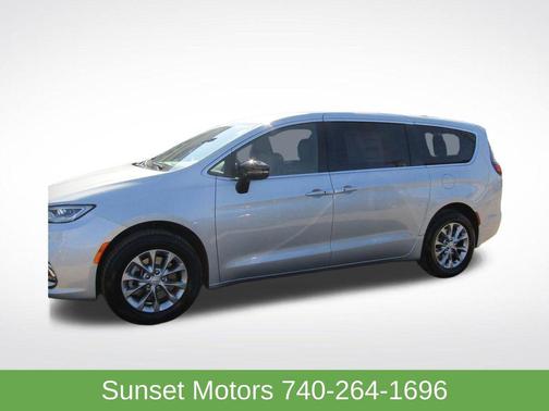 Silver Mist Clearcoat 2026 Chrysler Pacifica L