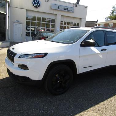 2017 Jeep Cherokee Sport