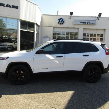 2017 Jeep Cherokee Sport