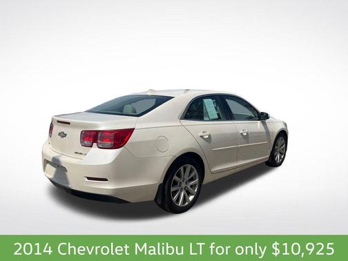White Diamond Clearcoat 2014 Chevrolet Malibu 2LT