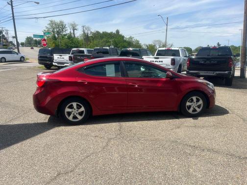 Venetian Red 2014 Hyundai ELANTRA SE
