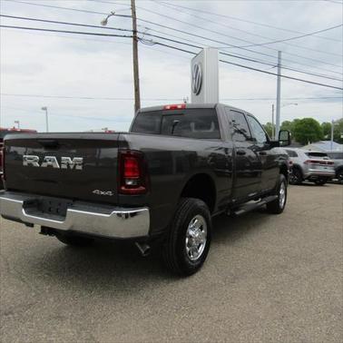 2025 RAM 2500 Tradesman Crew Cab 4x4 6'4' Box