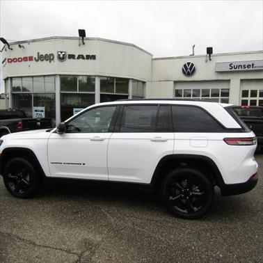 2025 Jeep Grand Cherokee Altitude