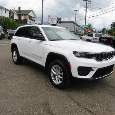 2025 Jeep Grand Cherokee Laredo