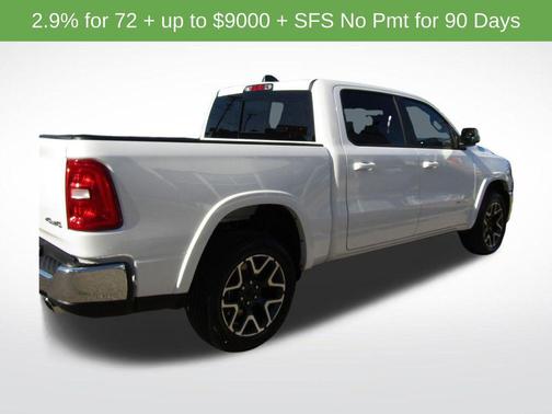 Ivory White Tri-Coat Pearlcoat 2026 RAM 1500 Laramie