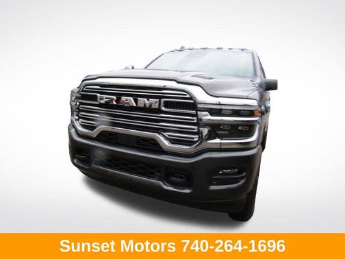 Granite Crystal Metallic Clearcoat 2026 RAM 2500 Laramie Crew Cab 4x4 6'4' Box