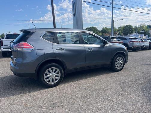 Gun Metallic 2015 Nissan Rogue S