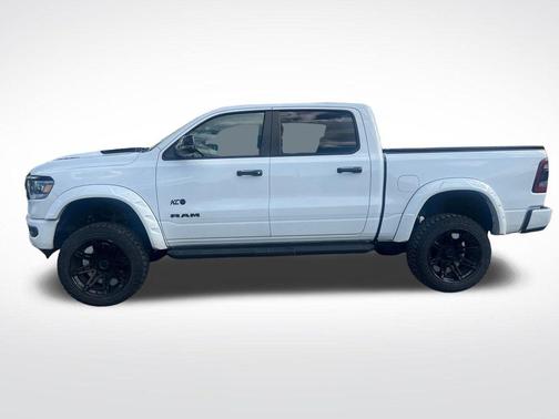 Bright White Clearcoat 2023 RAM 1500 Laramie