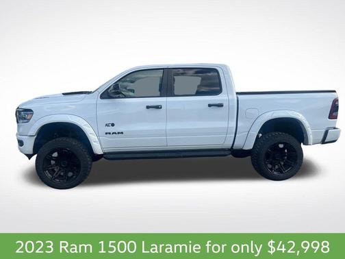 Bright White Clearcoat 2023 RAM 1500 Laramie