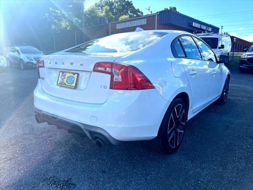 2017 Volvo S60 T5 Dynamic