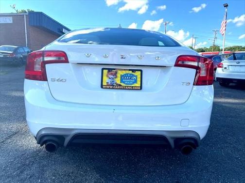 2017 Volvo S60 T5 Dynamic