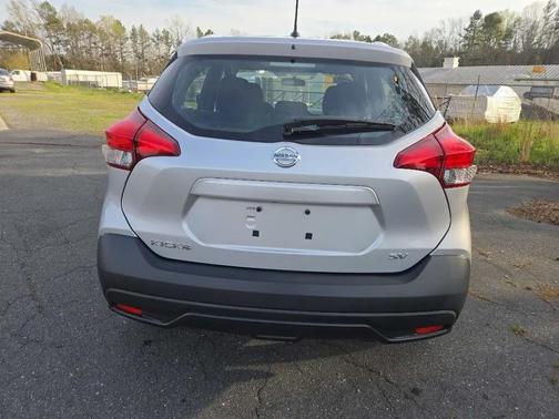 2019 Nissan Kicks SV