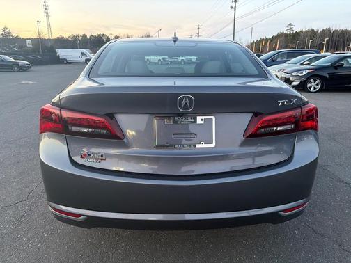 2017 Acura TLX w/Technology Package