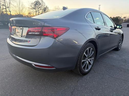 2017 Acura TLX w/Technology Package