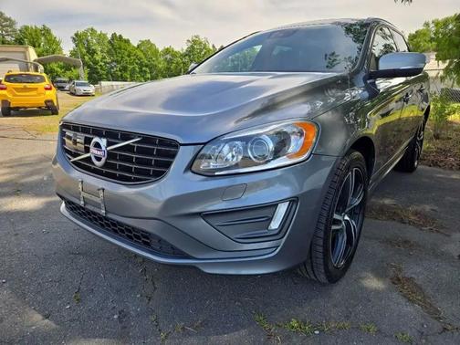 Osmium Grey Metallic 2017 Volvo XC60 T6 R-Design
