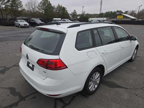 2015 Volkswagen Golf SportWagen TSI S 4-Door