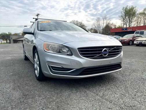 2016 Volvo V60 T5 Drive-E Premier