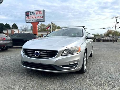 2016 Volvo V60 T5 Drive-E Premier