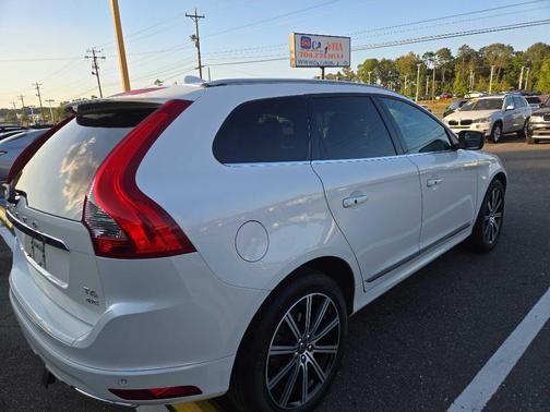 2017 Volvo XC60 T6 Inscription