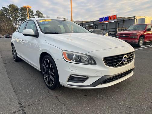 2017 Volvo S60 T5 Dynamic